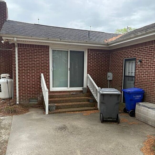 720 Gaston Dr in Hertford, NC - Building Photo - Building Photo