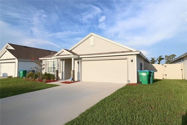 749 NW 244th Dr in Newberry, FL - Building Photo - Building Photo