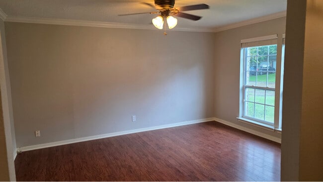 506 Debbie Ln in Alvin, TX - Building Photo - Building Photo