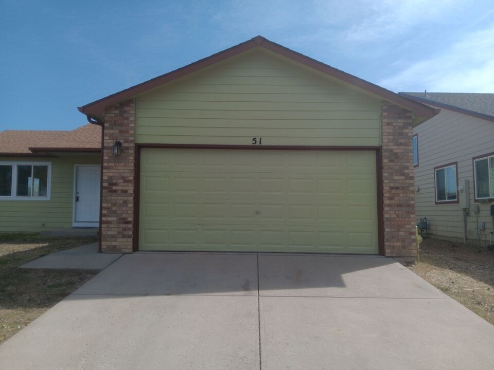 51 Katsura Cir in Milliken, CO - Building Photo