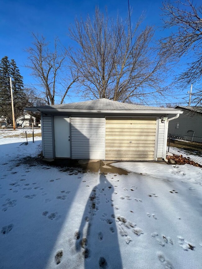 111 French St in Waterloo, IA - Building Photo - Building Photo