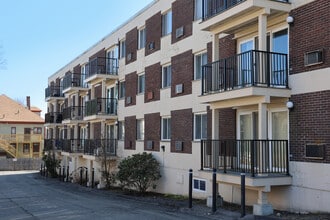 245 Lafayette St in Salem, MA - Foto de edificio - Building Photo
