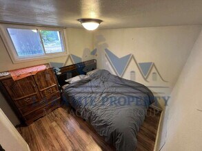 658 1/2 N 9th St in Laramie, WY - Foto de edificio - Building Photo