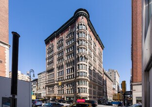 45 E 66th St in New York, NY - Building Photo - Building Photo