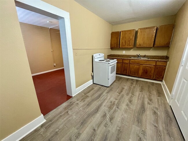 1814 Ave M 1/2 in Galveston, TX - Building Photo - Building Photo