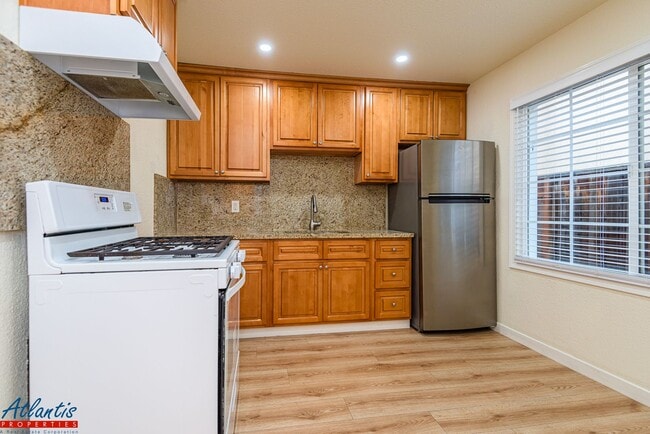 property at 1221-1221 Shortridge Ave