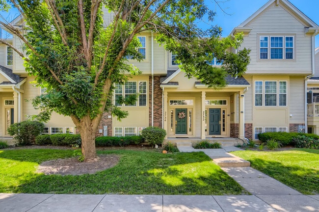 property at 2734 N Greenwood Ave