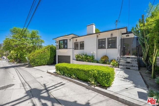 property at 2464 Lyric Ave