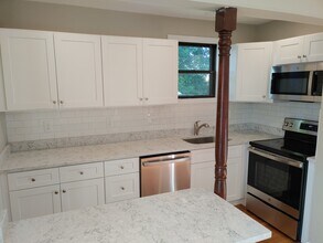 50 Cutter St, Unit 1 in Waltham, MA - Building Photo - Building Photo