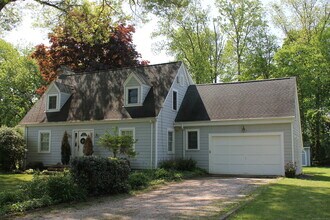 15 Muirfield Dr in Orange, CT - Building Photo - Building Photo