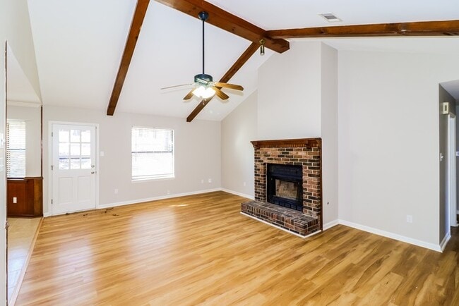 16 Turtle Creek Ct in Little Rock, AR - Building Photo - Building Photo