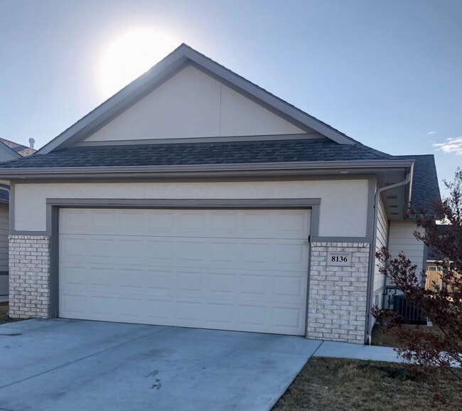 property at 8136 E 34th Ct S