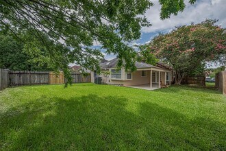 15827 Beechnut St in Houston, TX - Building Photo - Building Photo