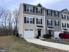 2862 Farzi Cir in Locust Grove, VA - Building Photo