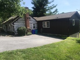 7007 Edgemont Rd in Frederick, MD - Building Photo