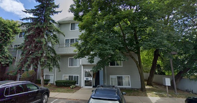 148 North Beacon St, Unit B2