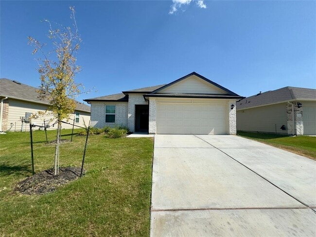 1302 Camden Ln