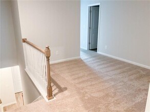 479 Crown Dr in Cartersville, GA - Building Photo - Building Photo