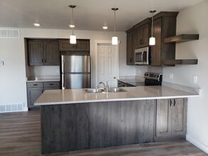 498 N 1300 W in Springville, UT - Foto de edificio - Building Photo