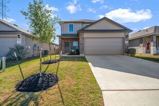 1719 Chianti Pass in Canyon Lake, TX - Building Photo