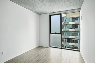 1313 S Wabash Ave in Chicago, IL - Foto de edificio - Building Photo