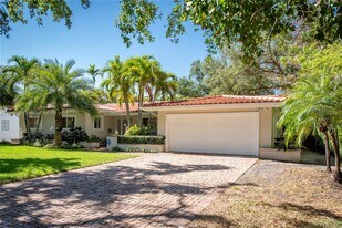 928 Escobar Ave in Coral Gables, FL - Building Photo