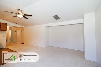 2265 Hartnell Ave in Redding, CA - Building Photo - Building Photo
