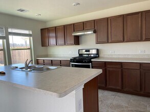 2315 Little Bluestem Ln in Rosenberg, TX - Building Photo - Building Photo
