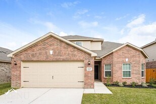 10457 Sweetwater Creek Dr in Cleveland, TX - Building Photo
