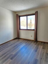 5655 Brandlwood Ct in St. Paul, MN - Foto de edificio - Building Photo