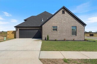 6900 SW High Meadow Blvd in Bentonville, AR - Building Photo - Building Photo