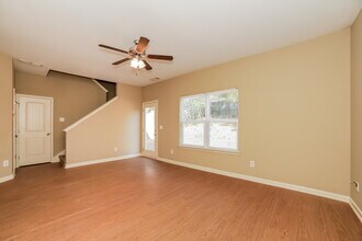 498 Highland Falls Dr in Hiram, GA - Building Photo - Building Photo