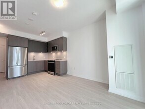 50-2350 Dunfield Ave in Toronto, ON - Building Photo - Building Photo