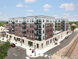 The DECO in Shakopee, MN - Building Photo