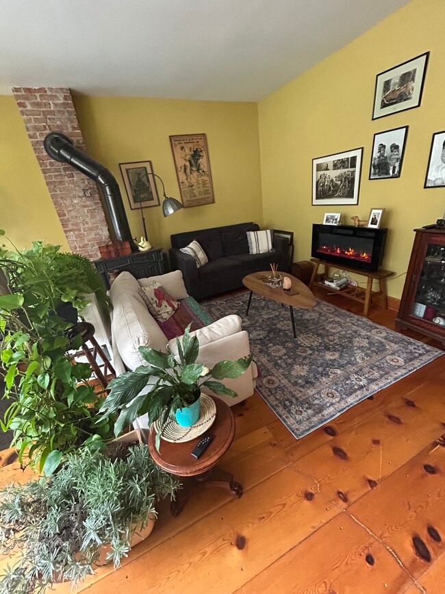 39 E Bridge St in Saugerties, NY - Building Photo - Building Photo