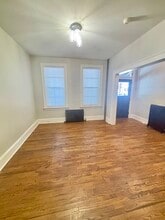 213 E Ross St in Lancaster, PA - Foto de edificio - Building Photo