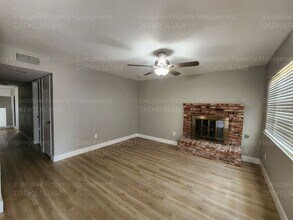 10112 Meacham Rd in Bakersfield, CA - Building Photo - Building Photo