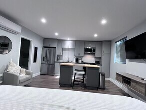 7718 Sedan Ave, Unit A in Los Angeles, CA - Building Photo - Building Photo