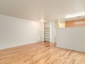 115 SE 73rd Ave in Portland, OR - Building Photo - Building Photo