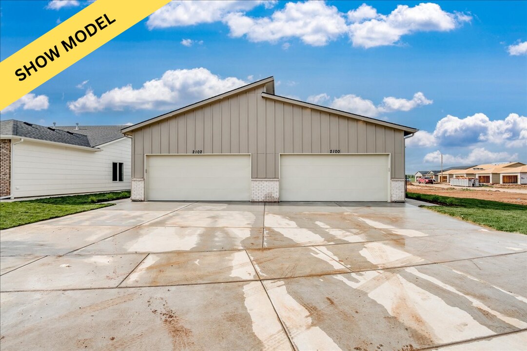15204 Kristina in Goddard, KS - Building Photo