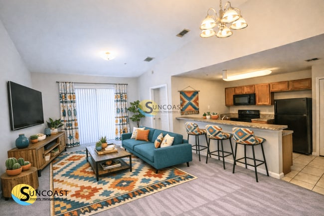 6984 Ortega Woods Dr