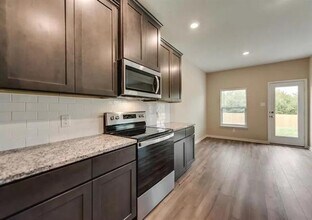 296 Wandering Stream Way in Princeton, TX - Building Photo - Building Photo