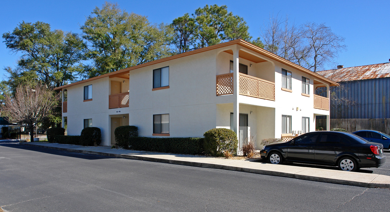 The Arbours in Panama City, FL - Building Photo