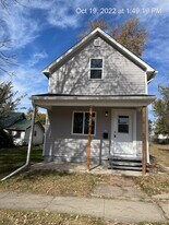 912 Rawson St in Perry, IA - Building Photo