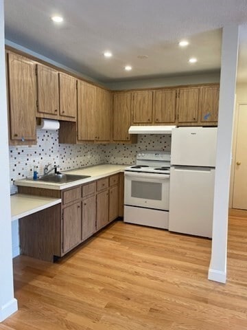 property at 25 Custer St