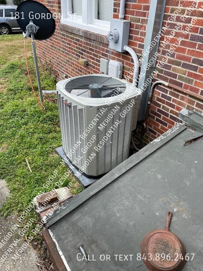 181 Gordon St in Charleston, SC - Building Photo - Building Photo