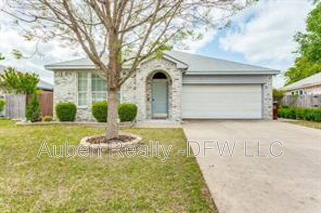2208 Wildwood Ln
