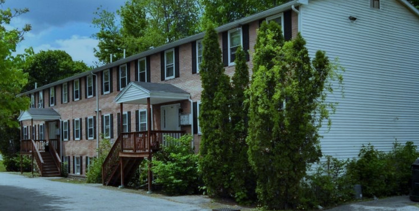 144 Stafford St in Worcester, MA - Foto de edificio