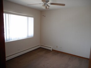 567 Pershing Ave in Glen Ellyn, IL - Foto de edificio - Building Photo