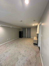 8001 Coachcrest Ct in Manassas, VA - Building Photo - Building Photo